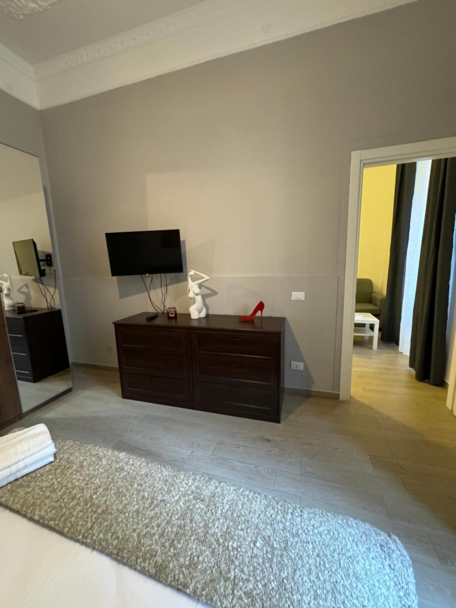 Bed & Breakfast Villafranca Settantuno *